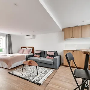 136 Harold - Superbe A Paris. Paris