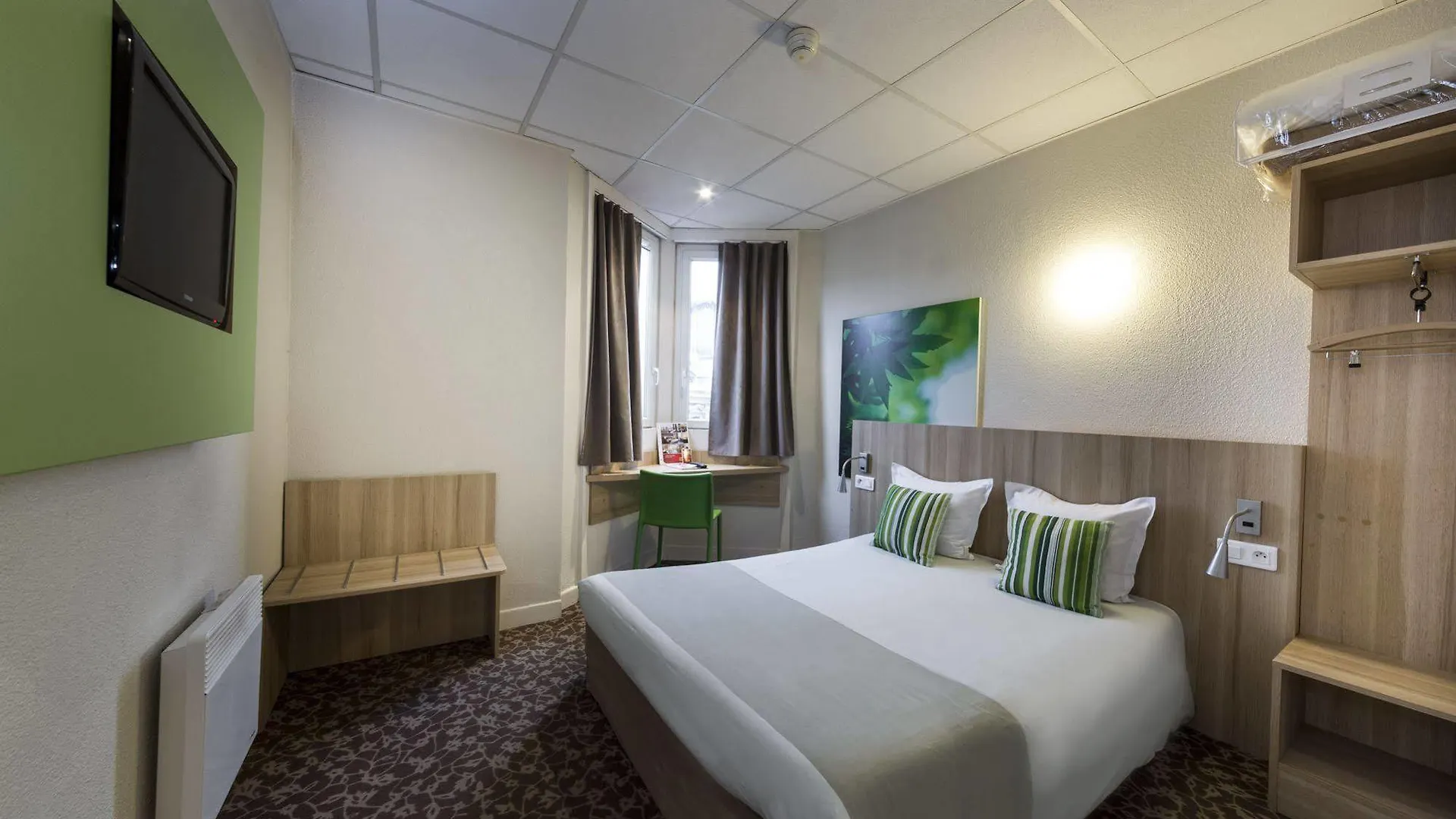 ***  Hotel Chagnot Lille France